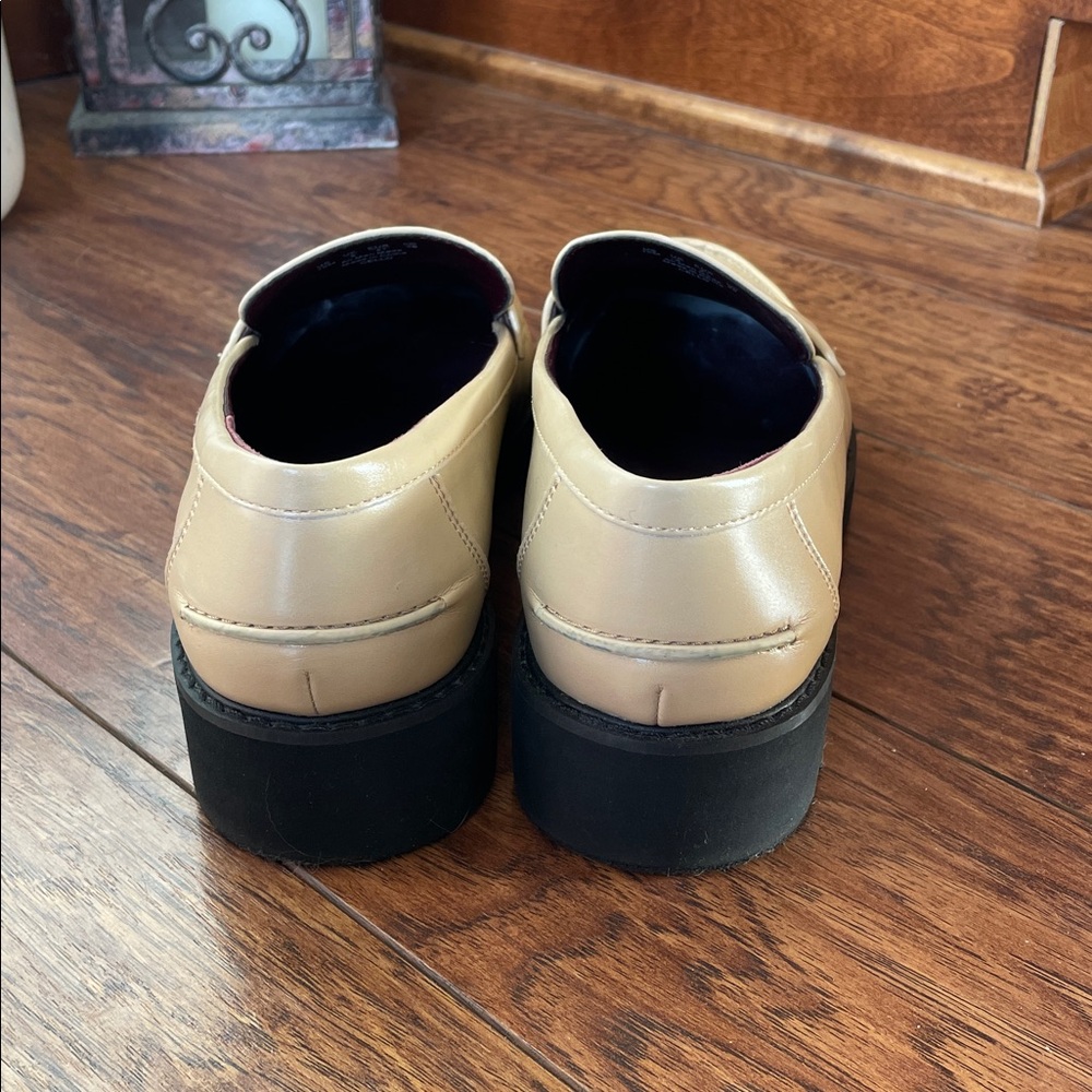 Franco Sarto Cello Beige Leather Slip-On Loafers Size 10 - Picture 5 of 8